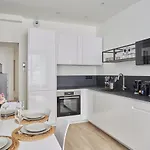 Appartement Center Of By Prestige Parijs