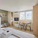Appartement Center Of By Prestige Parijs