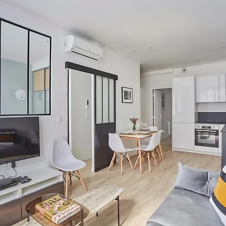 Center Of By Prestige Apartman