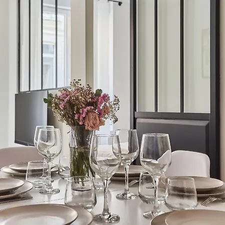 Center Of By Prestige Apartment Paris