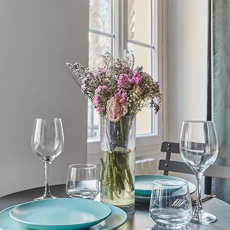 Center Of By Prestige Paris