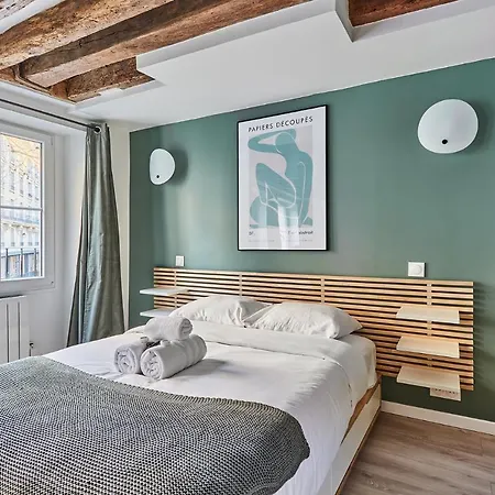 Center Of By Prestige