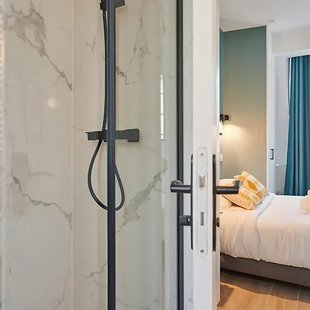 Apartment Center Of By Prestige Paris