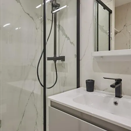 Center Of By Prestige